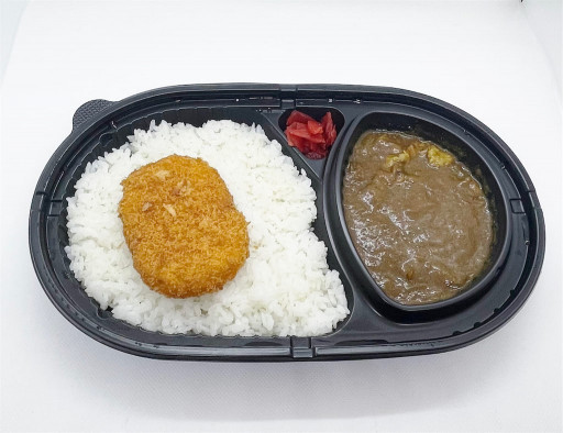 ※2025年3月17日（月）より当面の間、トッピングがカツから【コロッケ】に変わります。