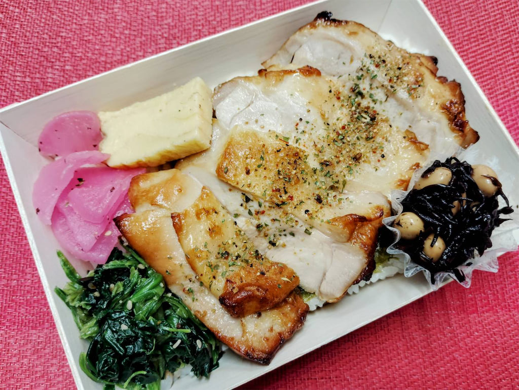 お米は冷めても美味しいコシヒカリ100%