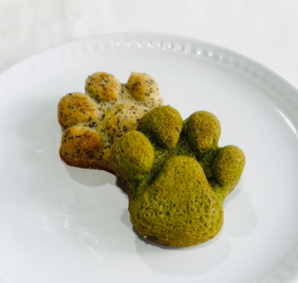 肉球マドレーヌ紅茶