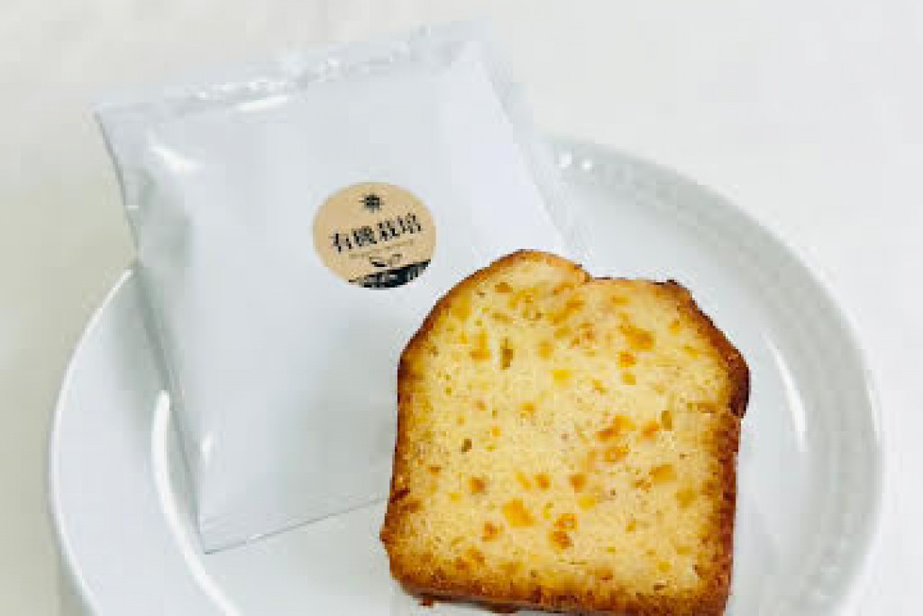 オレンジパウンドケーキとドリップコーヒー