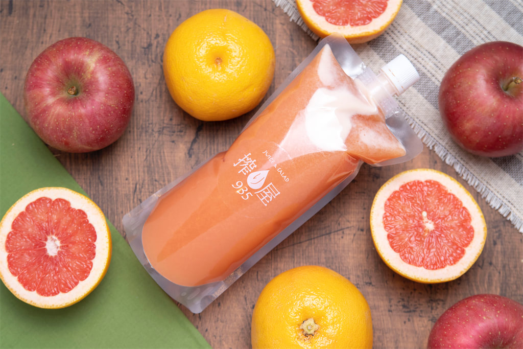 写真は通常サイズ（容量500ml）の商品です